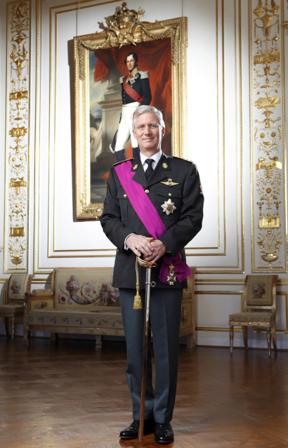 Son Altesse Royal le Roi Philippe de Belgique au Palais Royal de Bruxelles première photo officielle du Roi après sa préstation de serment.