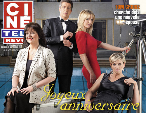 Couverture de Ciné Télé Revue avec les présentatrice d'RTL-TVI glamour, Florence Reuter, Marylène Bergmann, Sandrine Corman et le présentateur vedette Jean-Michel Zecca en smoking