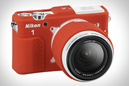 nikon-1-aw1-gaine oronge