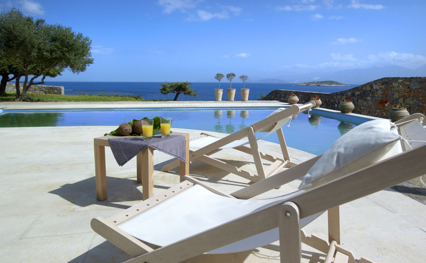 St_Nicolas_Bay_Villa_3