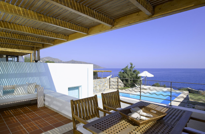 St_Nicolas_Bay_Villa_7