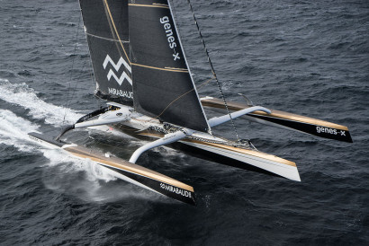 Le maxi-trimaran Spindrift 2 en mer Trophée Jules Verne du tour du monde en équipage à la voile