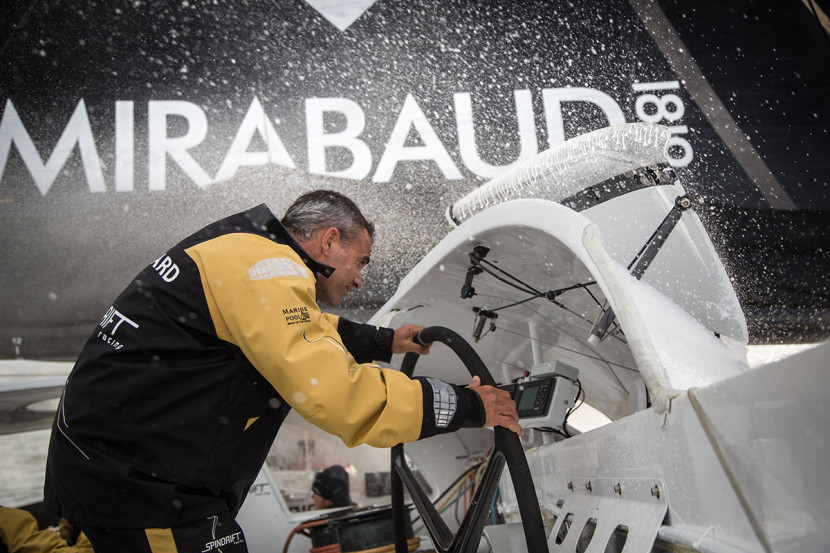 Spindrift 2, Onboard