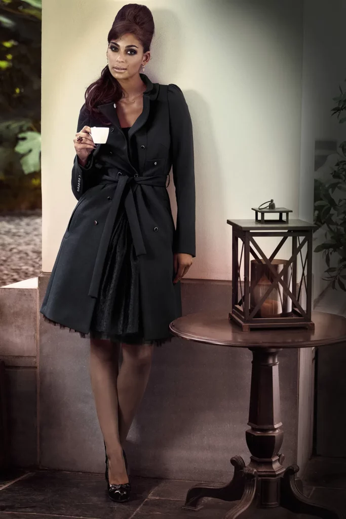 La Dolce Vita avec Tatiana Silva : Un Shooting Glamour Intemporel Tatiana Silva manteau HOSS INTROPIA - Hôtel The Dominican