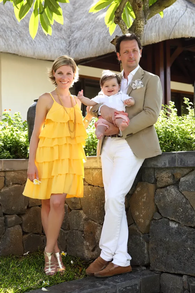 Armelle Gysen, Frédéric d'Aspremont et leur fils Gatien au Touessrok, île Maurice.