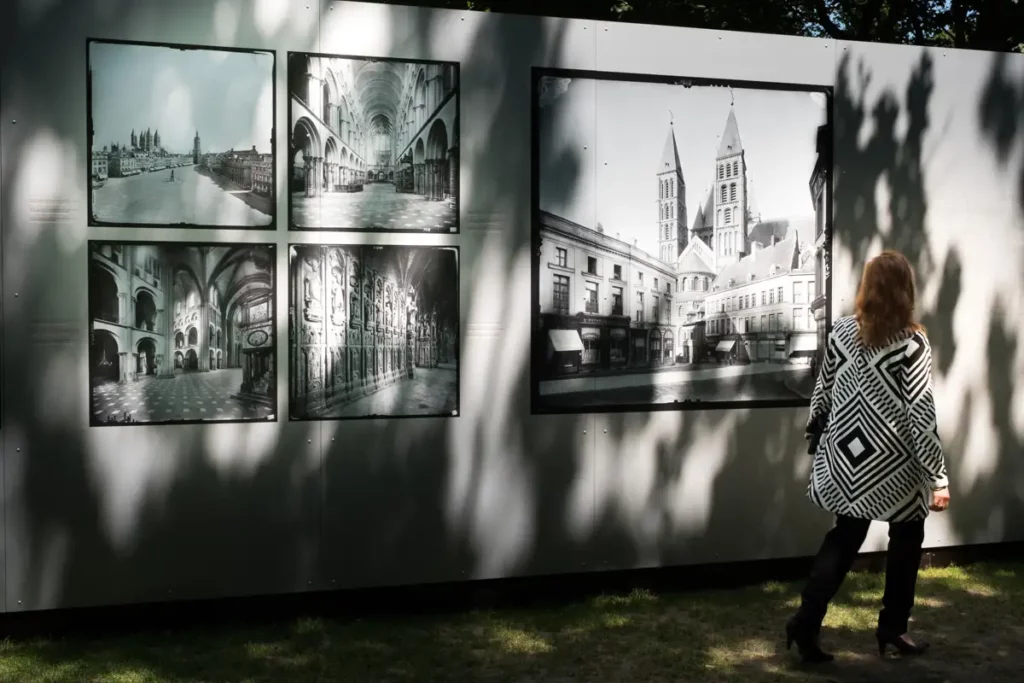 Exposition Les Clichés Allemands au Parc Royal de Bruxelles.