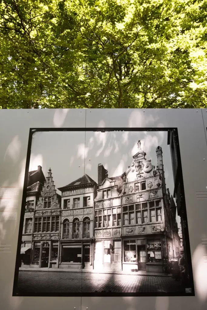 Qualité de tirage photographique sur Dibond d'après un négatif sur plaque de verre.
