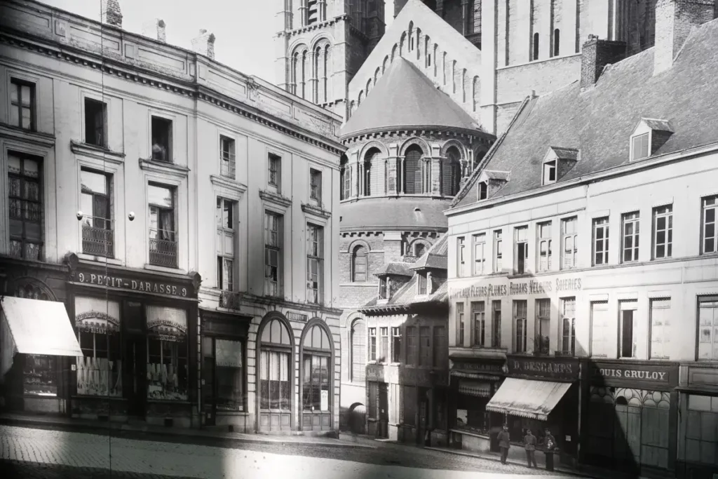 Qualité de tirage photographique sur Dibond d'après un négatif sur plaque de verre.